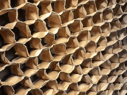 Struktura i performanse 3D mat papira sa saćem