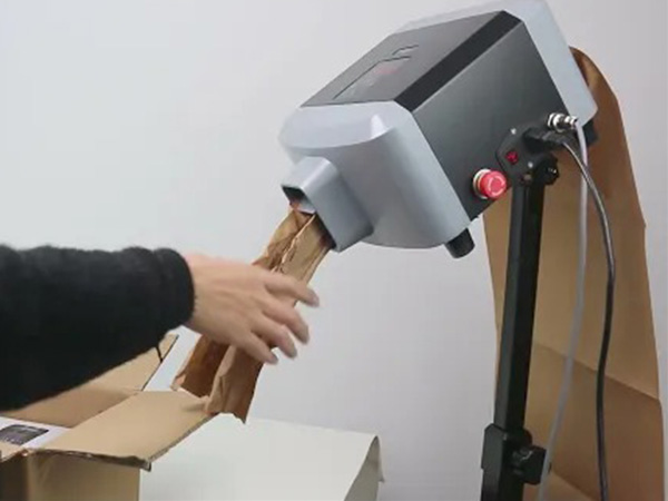 M&aacute;quina de almohadillas de papel acolchadas P100pro dise&ntilde;ada, desarrollada y producida independientemente por WiAIR